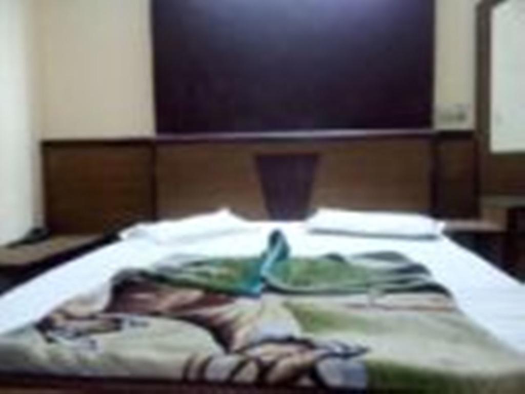 Hotel Hans International New Delhi Rum bild