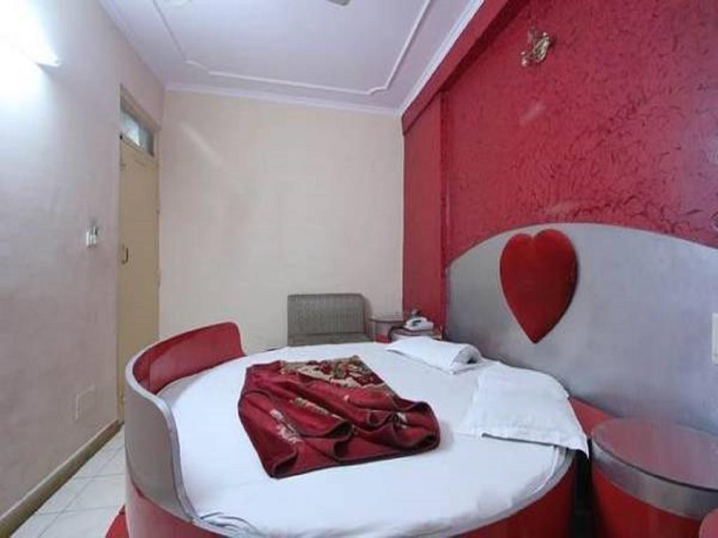 Hotel Hans International New Delhi Rum bild
